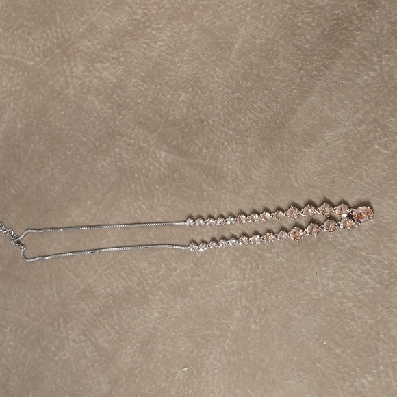 Glass Necklace - Picture 5 of 8